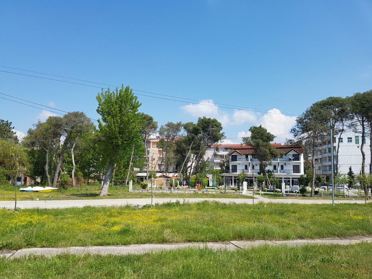 Delight Apartments Golem  Exterior foto